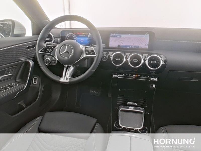 Mercedes-Benz A250e RK PP Navi WP Klima LED FAP MBUX TOT SP AA