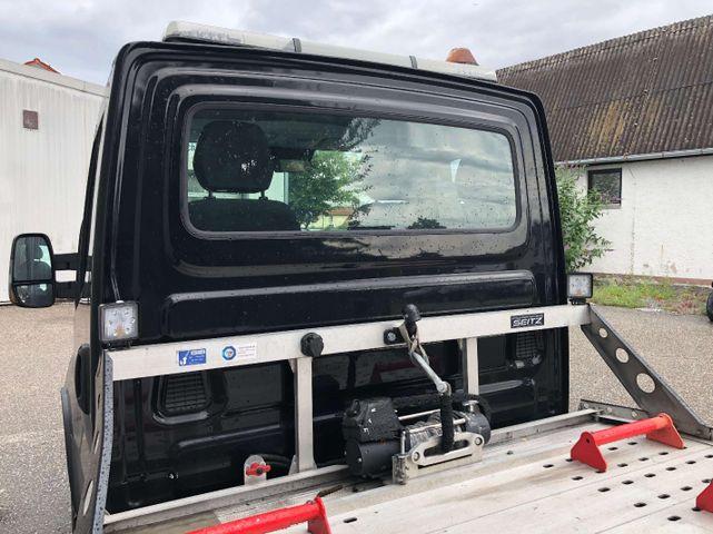 Iveco Daily Fahrzeugtransporter 3,5T Anhängerkupplung