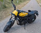 Yamaha XSR 700 - YAMAHA XSR700