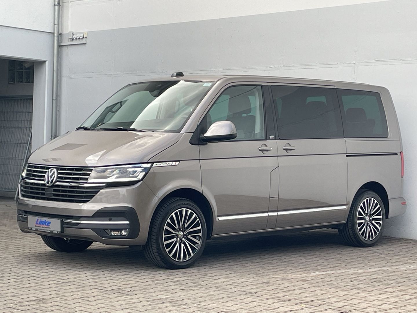 T6.1 Multivan 2.0 TDI DSG Gen Six AHK/LED/Kamera