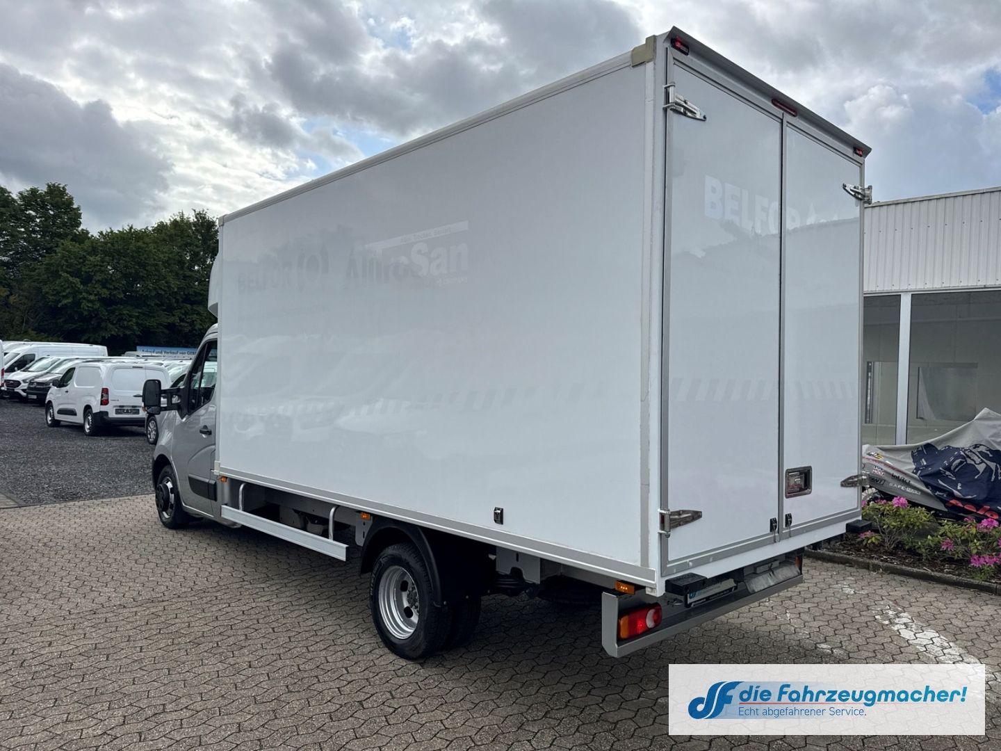 Fahrzeugabbildung Opel Movano Koffer L4H1 3,5t ZwillingsBe. Navi Temp R