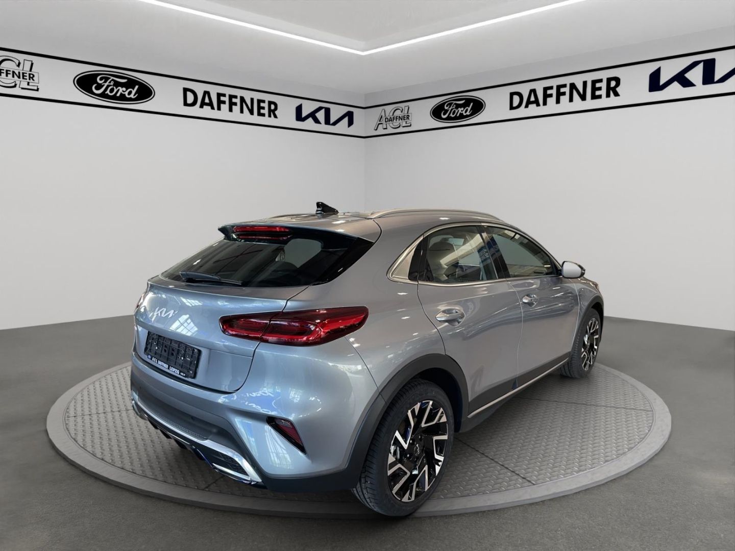 Fahrzeugabbildung Kia XCeed Spirit 1.5 totWinkelASS SpurhalteASS DAB