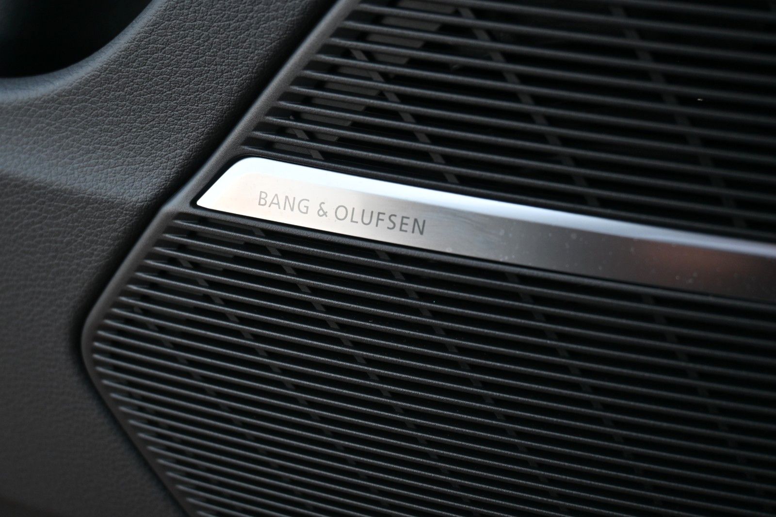 Fahrzeugabbildung Audi RSQ8 RS Q8 TFSI QUATTRO *B&O*PANO*23"Mietkauf