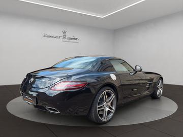 صورة 8 لـ 2011 Mercedes-BENZ SLS AMG