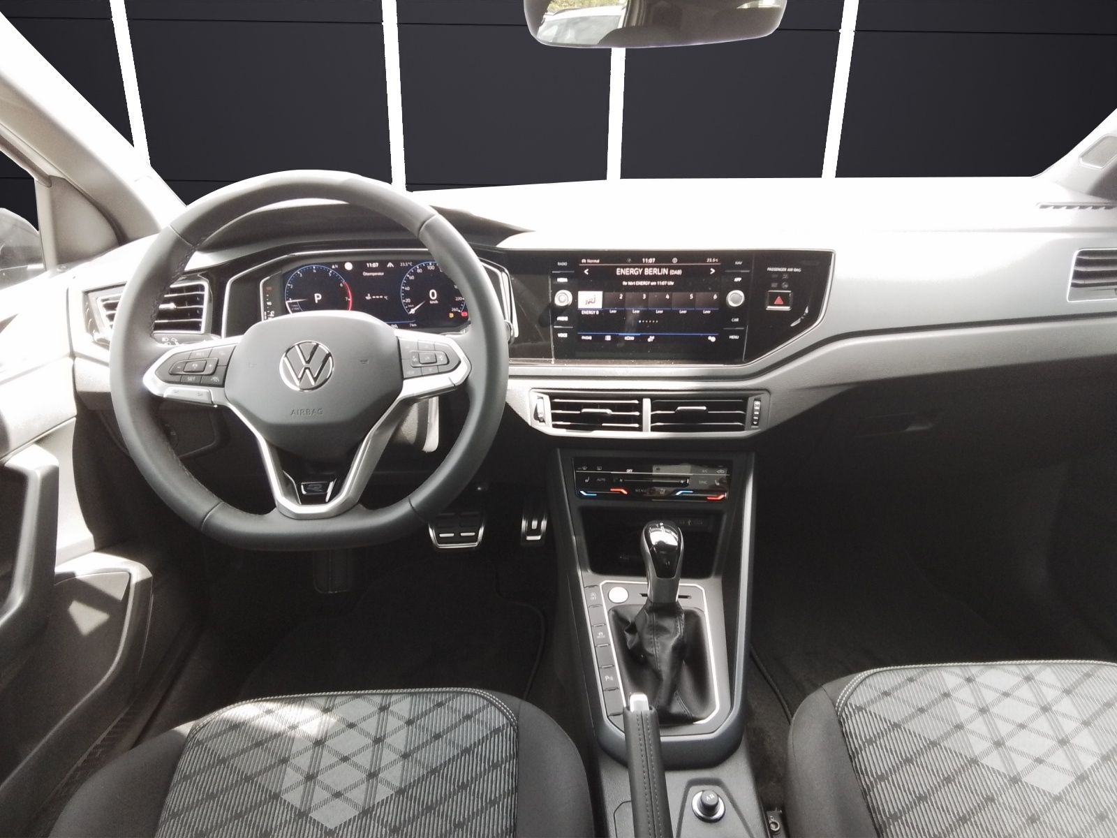 Fahrzeugabbildung Volkswagen Polo R-Line DSG NAVI LED AppConnect