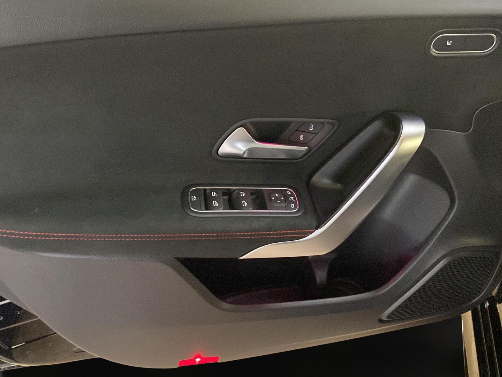 Mercedes-Benz A-Class AMG Line 7G Tronic*Navi*DAB*KeyGo*MBUX*, миниатюра 20
