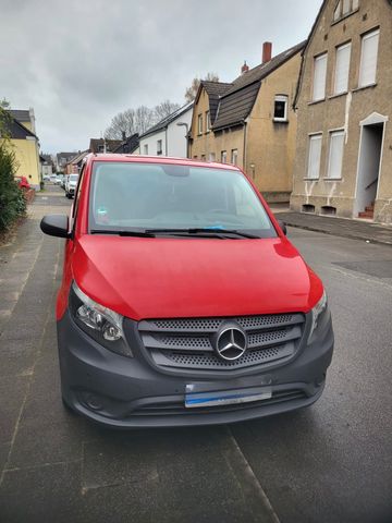 MERCEDES-BENZ Vito 111 CDI
