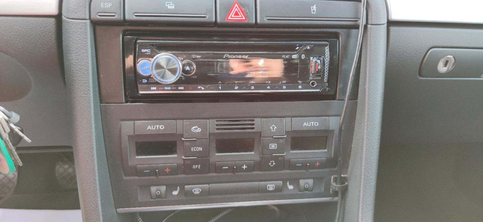 Audi A4 2006 — photo 10