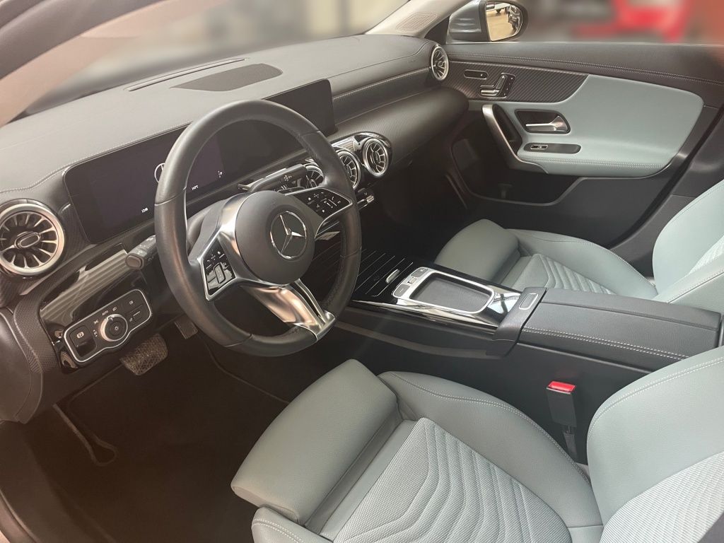 Fahrzeugabbildung Mercedes-Benz CLA 180 Coupé Progressive Totwi. Memory LED SHZ