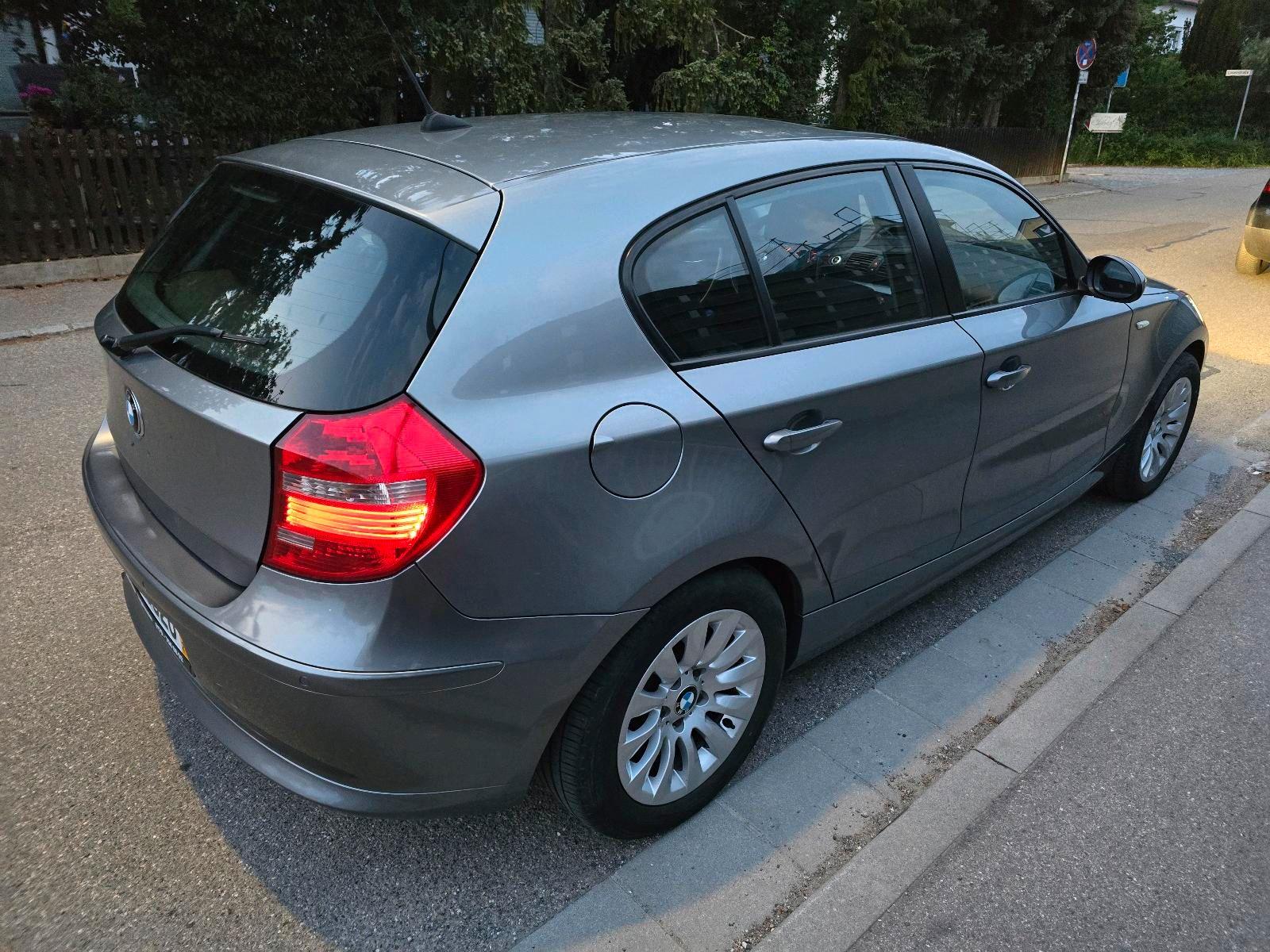 BMW 116 2009 — photo 8