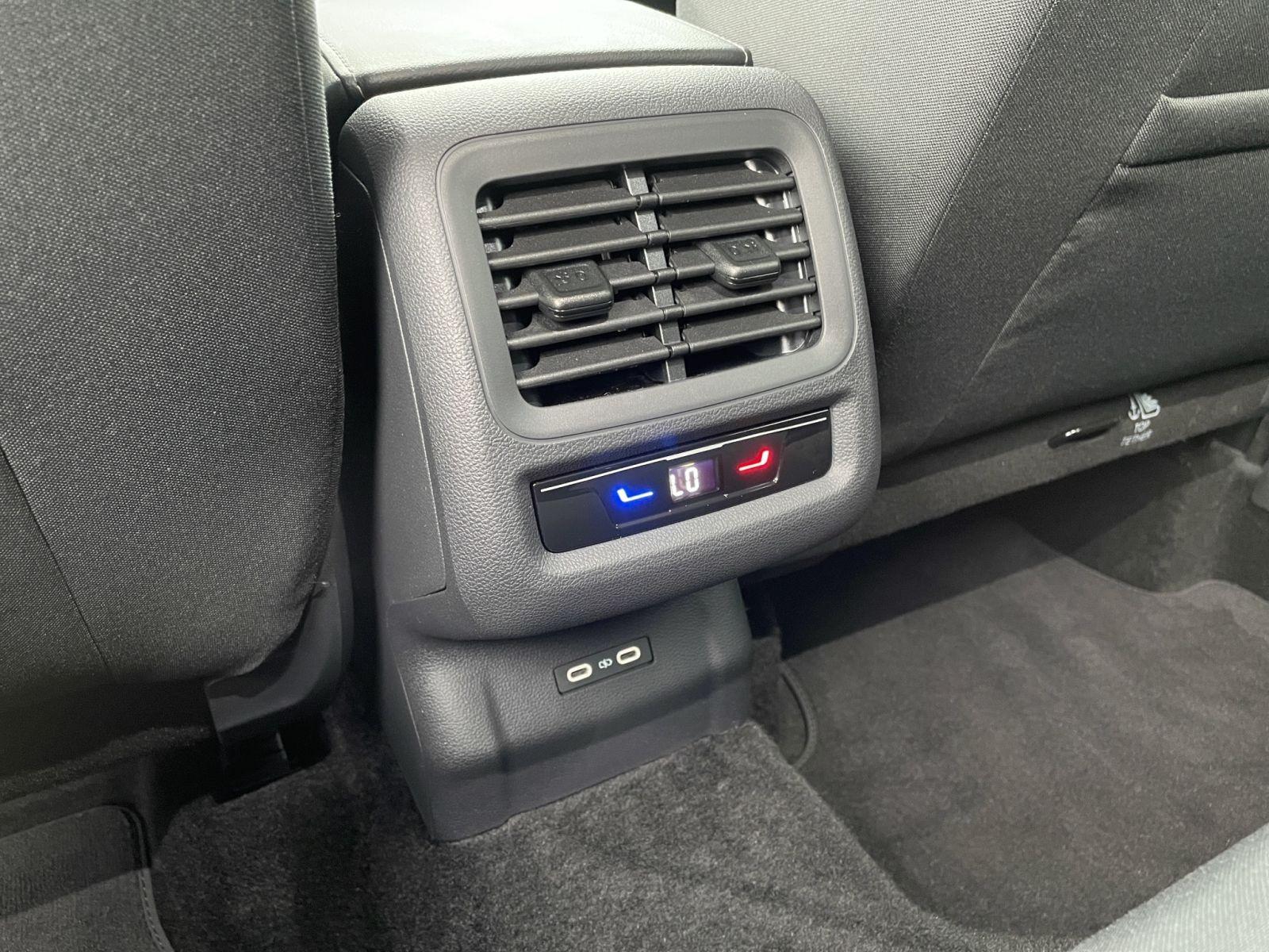 Volkswagen T-Roc 1.5 eTSI 7-Gang DSG Life App-Connect DAB+, миниатюра 26