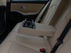 Foto Nummer 28: BMW 330i