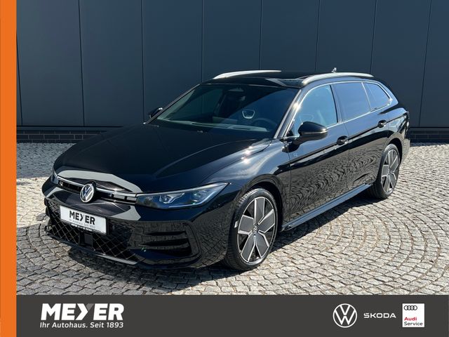 Volkswagen Passat Variant R-Line 2.0 TDI DSG 4MOTION *AHK,