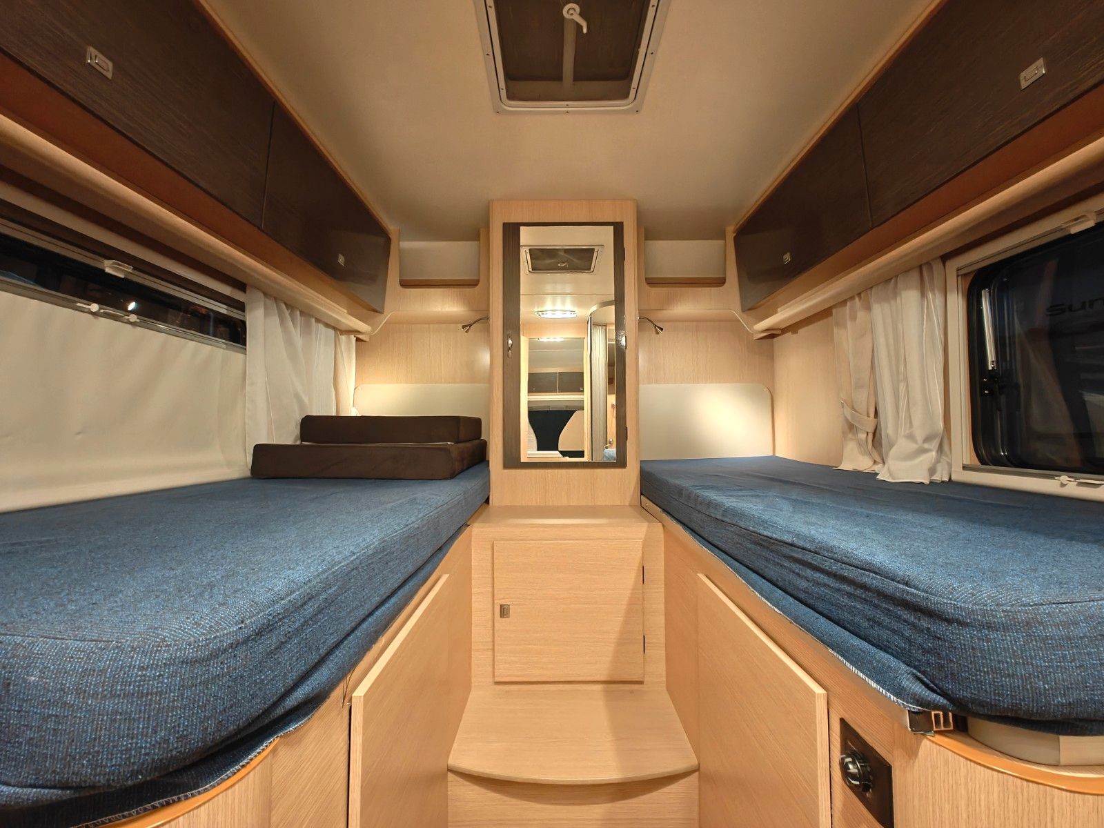 Fahrzeugabbildung XGO Dynamic 95 P - Autom. SAT, TV, Einzelbetten -