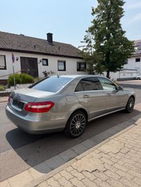 Mercedes E 250 - 4