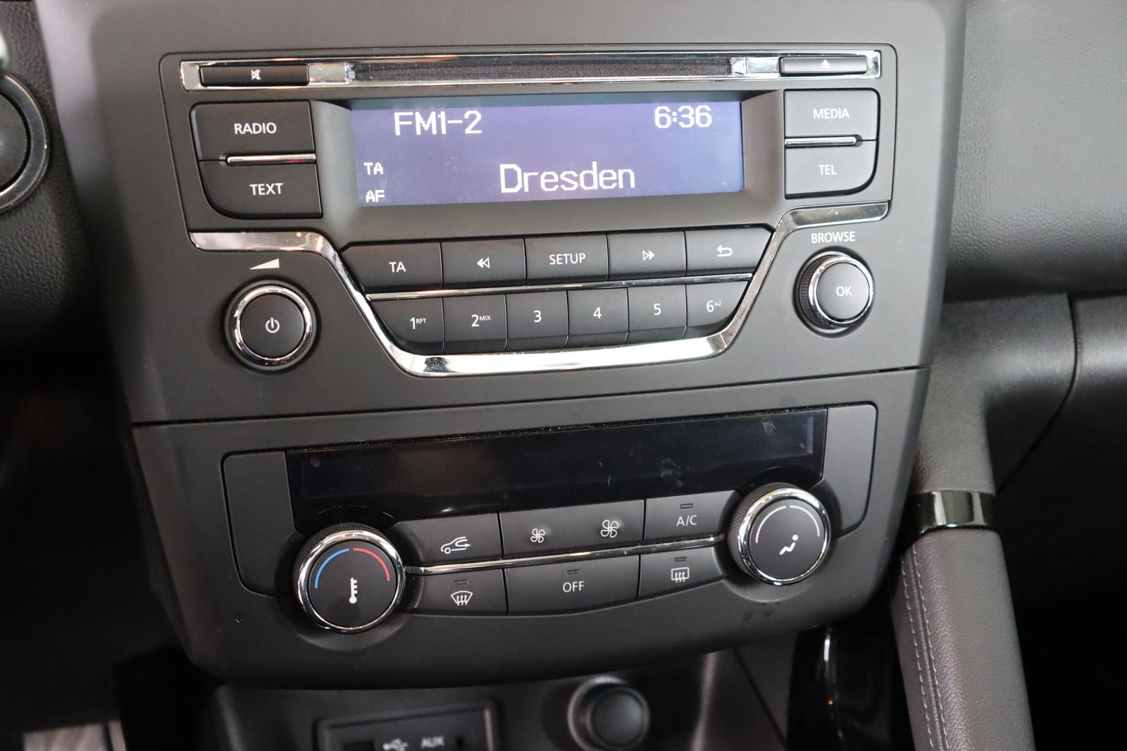 Fahrzeugabbildung Renault Kadjar * HU/AU neu * Tempomat * Klimaautom.