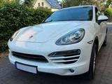 Porsche Cayenne SCHALTUNG - 09/2011 - BENZIN  AnhängerK - gebrauchte Porsche SUV & Geländewagen