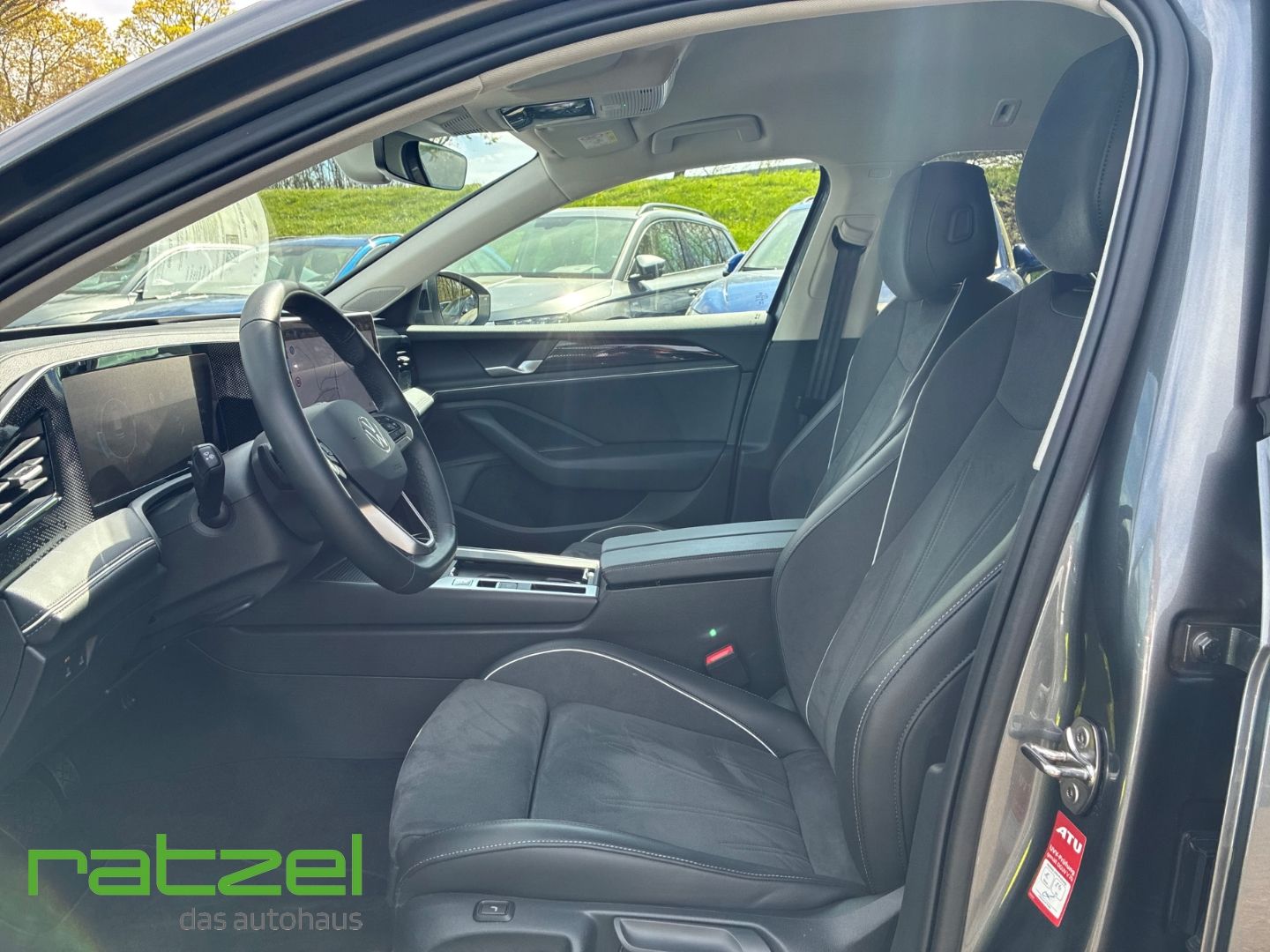 Fahrzeugabbildung Volkswagen Passat Variant 2.0 TDI DSG BUSINESS Navi Kamera