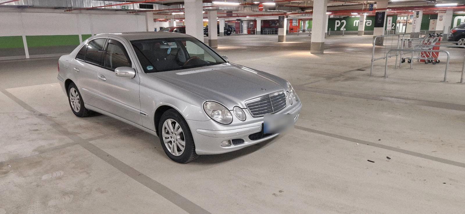 Mercedes-Benz E 220