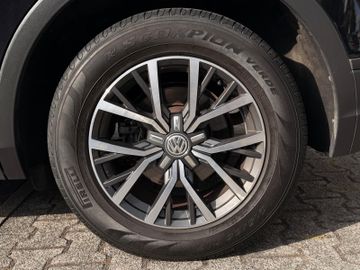 Volkswagen Tiguan - 12