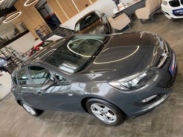 MYAUTOCENTER – Gebraucht- und Jahreswagen mit Werkstattservice in Pfaffenhofen Opel Astra J Lim. 5-trg. Selection *Klima*Navi*SHZ*