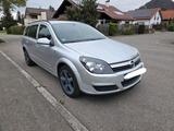 Opel Astra H Caravan - Opel Astra aus 2004 mit Diesel-Antrieb