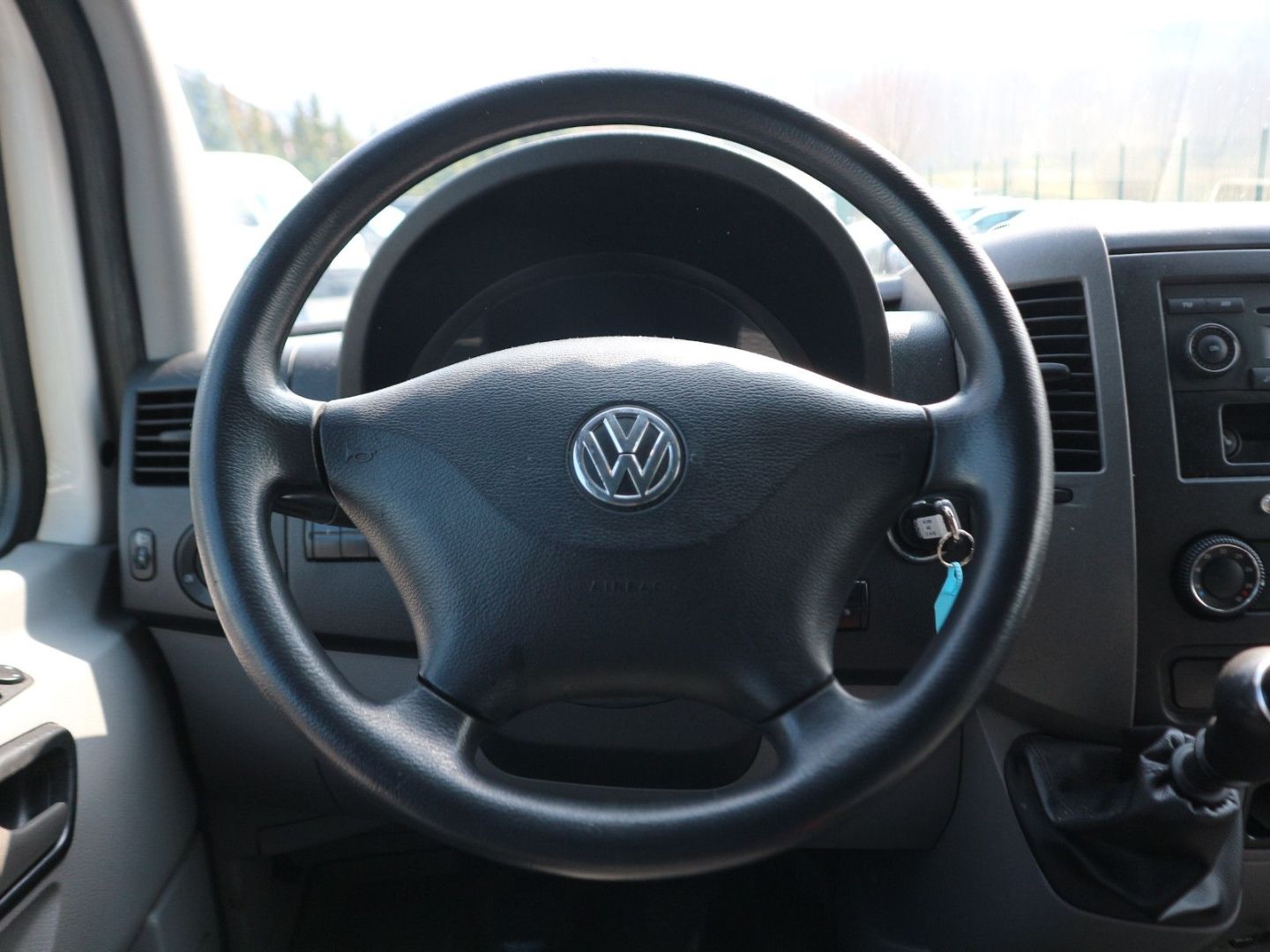 Fahrzeugabbildung Volkswagen Crafter 35 Behindertengerecht Rollstuhl-Rampe