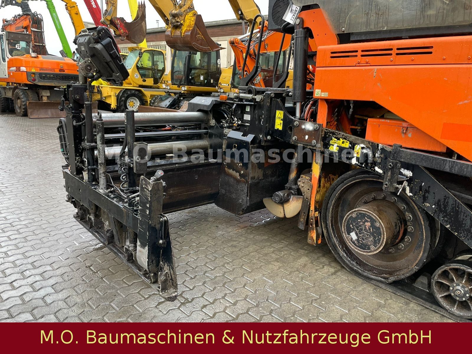 Fahrzeugabbildung CAT AP 655 F  / 5 m / + 0,75m  SE 50 VT/