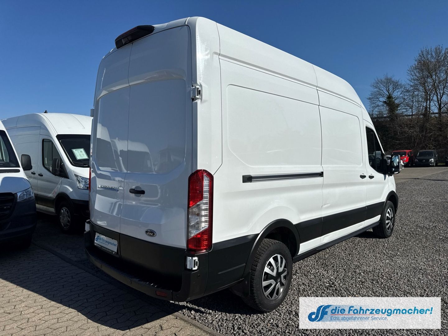Fahrzeugabbildung Ford Transit Kasten E 350 L3 Trend 89kwh* 360 Kamera