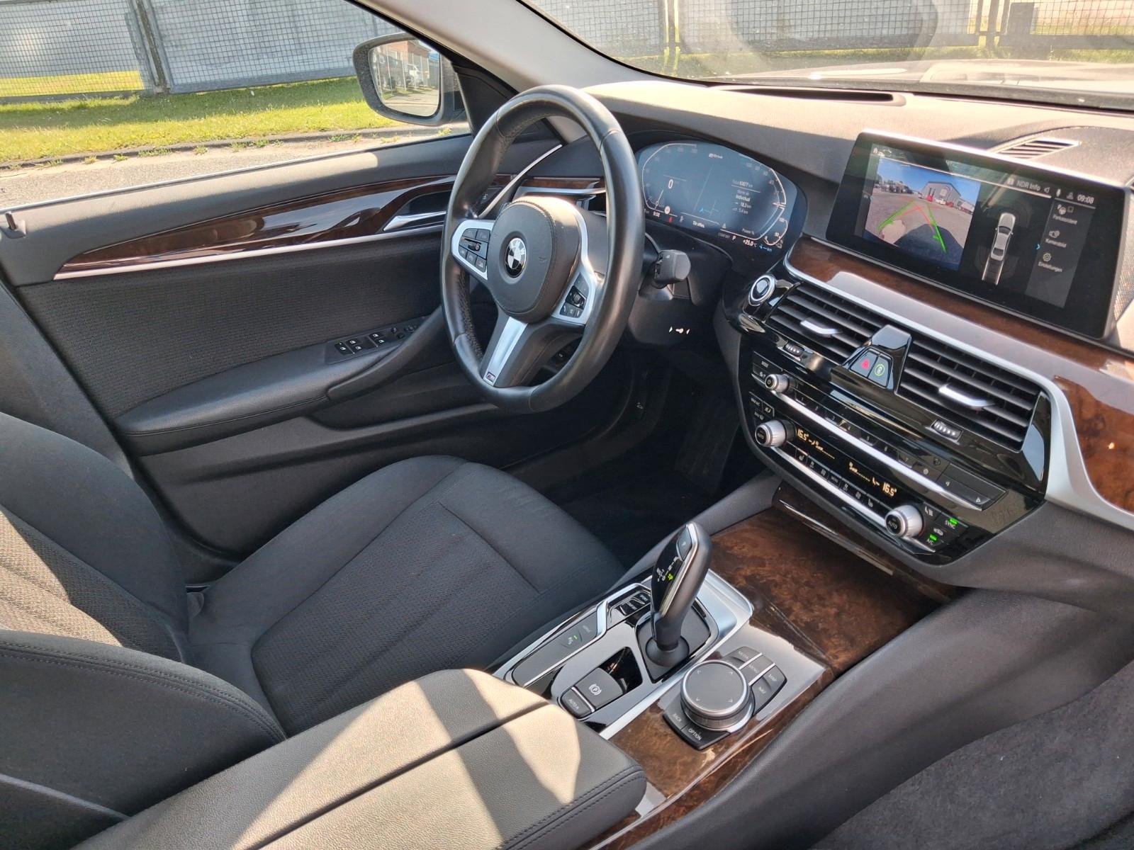 BMW 530 5 Limousine 530 e *LED*Kamera* Top Gepflegt*