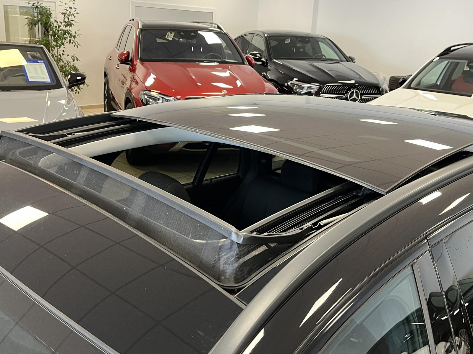 Mercedes-Benz E 220 AHK*Navi*ACC*R-Cam*SHZ*Pano*Night-Paket