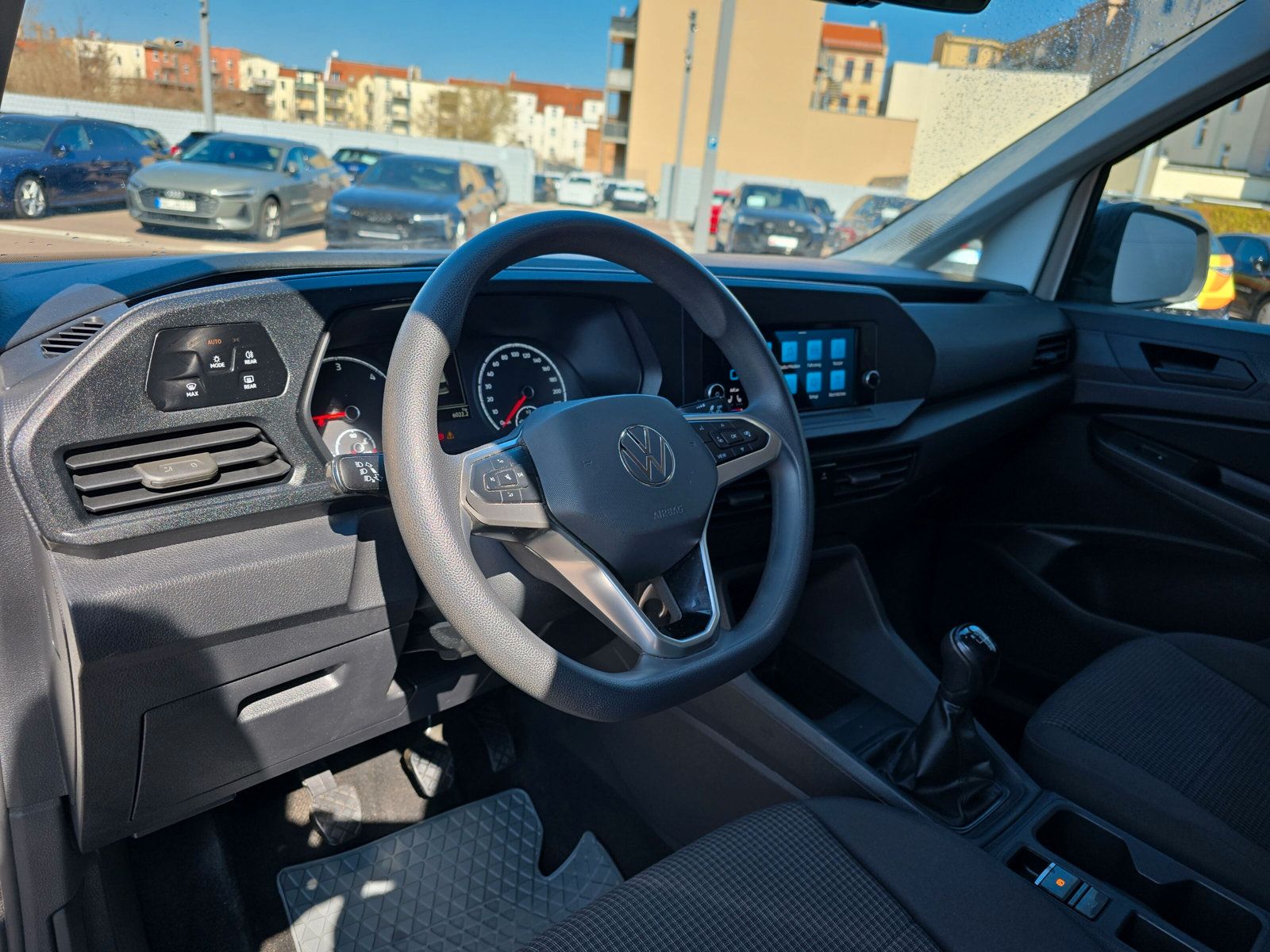 Fahrzeugabbildung Volkswagen Caddy Cargo 2.0 TDI KLIMA SHZ DAB PDC