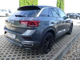 Volkswagen T-Roc 1.5 TSI R-Line Sport >>MAI-SONDER-PREIS - VW T-Roc Gebrauchtwagen in Frankfurt