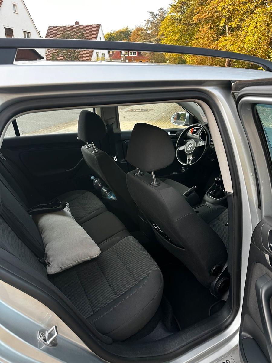 Volkswagen Golf 2010 — photo 11