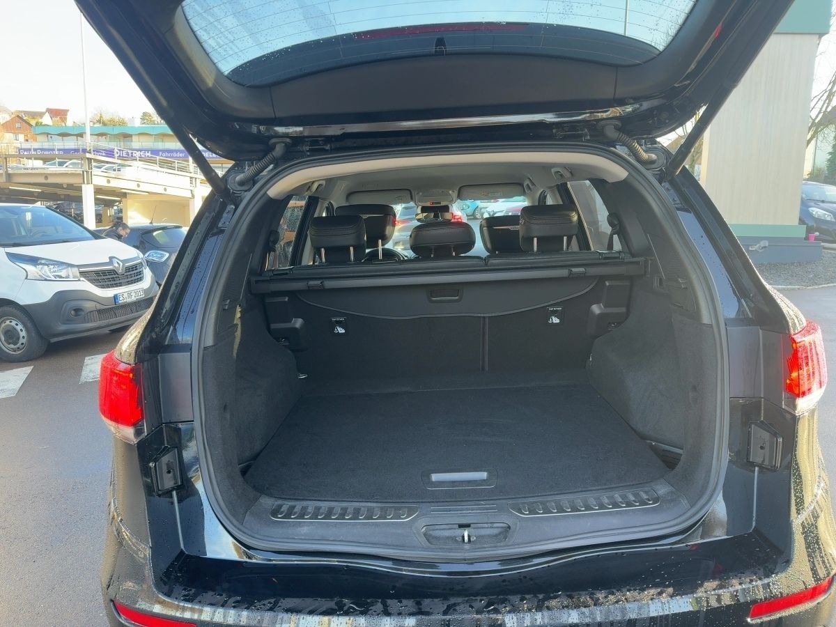 Fahrzeugabbildung Renault Koleos INITIALE PARIS BLUE dCi 185 4WD Automatic