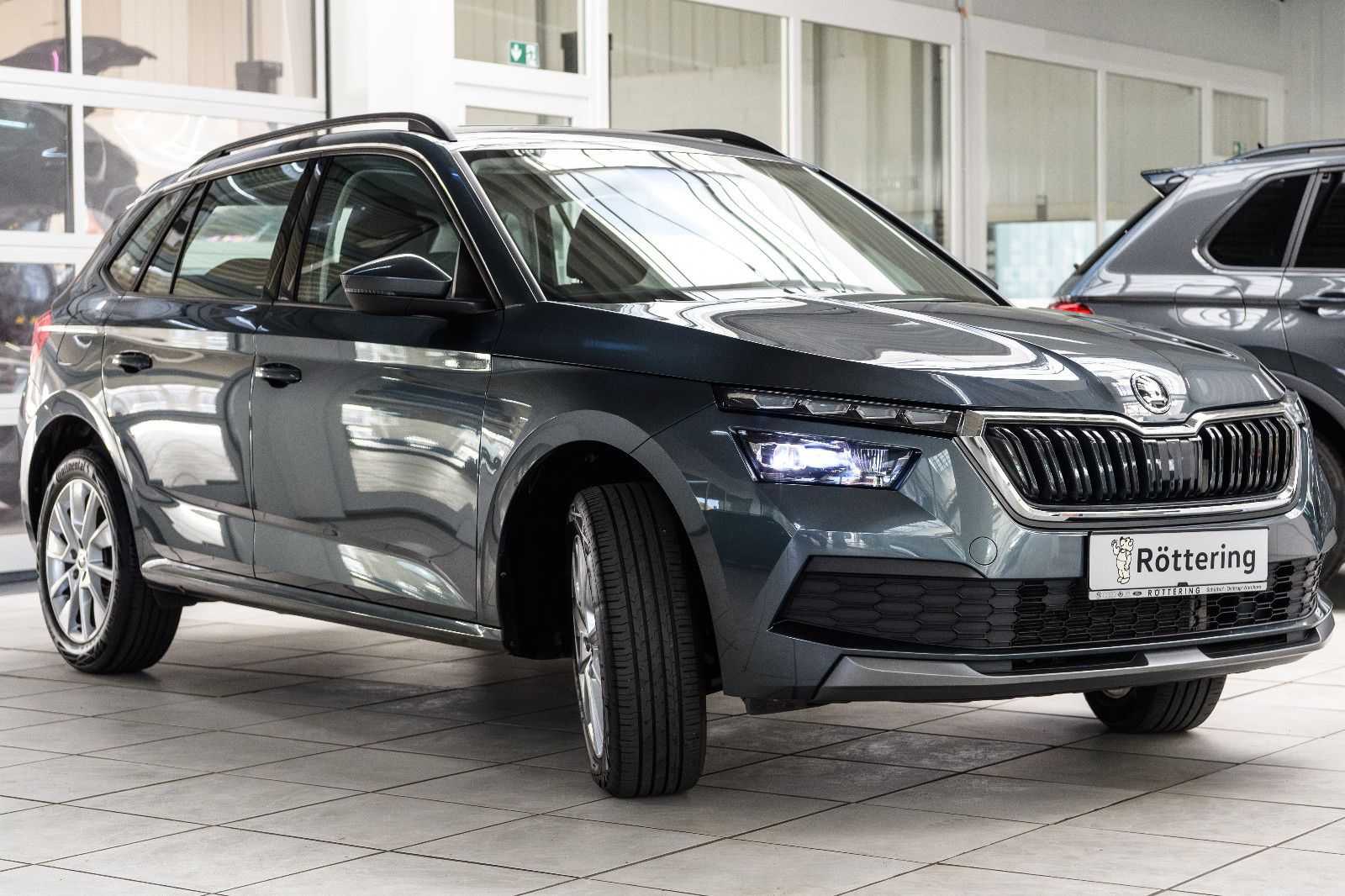 Fahrzeugabbildung SKODA Kamiq Ambition 1.0 DSG LED+AHK+SHZ+GRA
