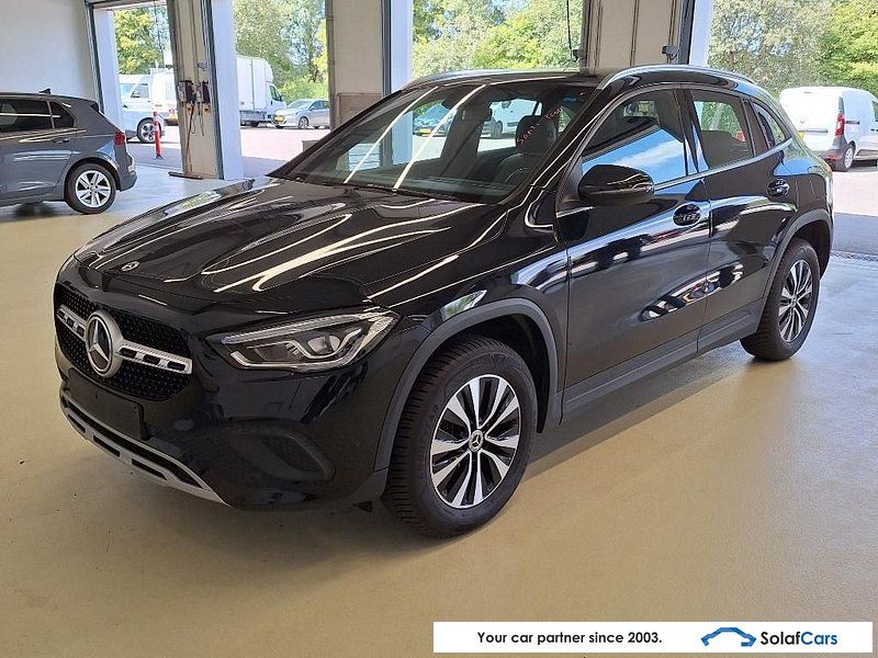 Image of Mercedes-Benz GLA 200