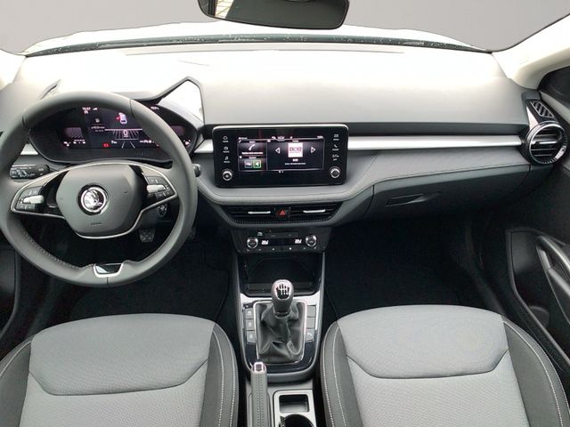 Fabia 1.0 TSI Drive, AHK, Winterpaket, 6 Gang