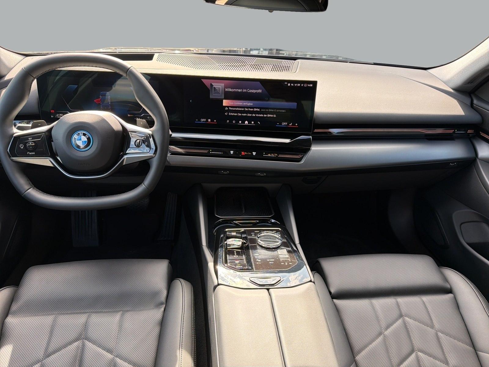 BMW 530e 360° STANDHZ HEAD-UP SITZBELÜFT PANO RFK BT