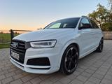 Audi Q3 2.0 TDI quattro S-line-Pano-Navi-20 Zoll - Audi Q3 von privat