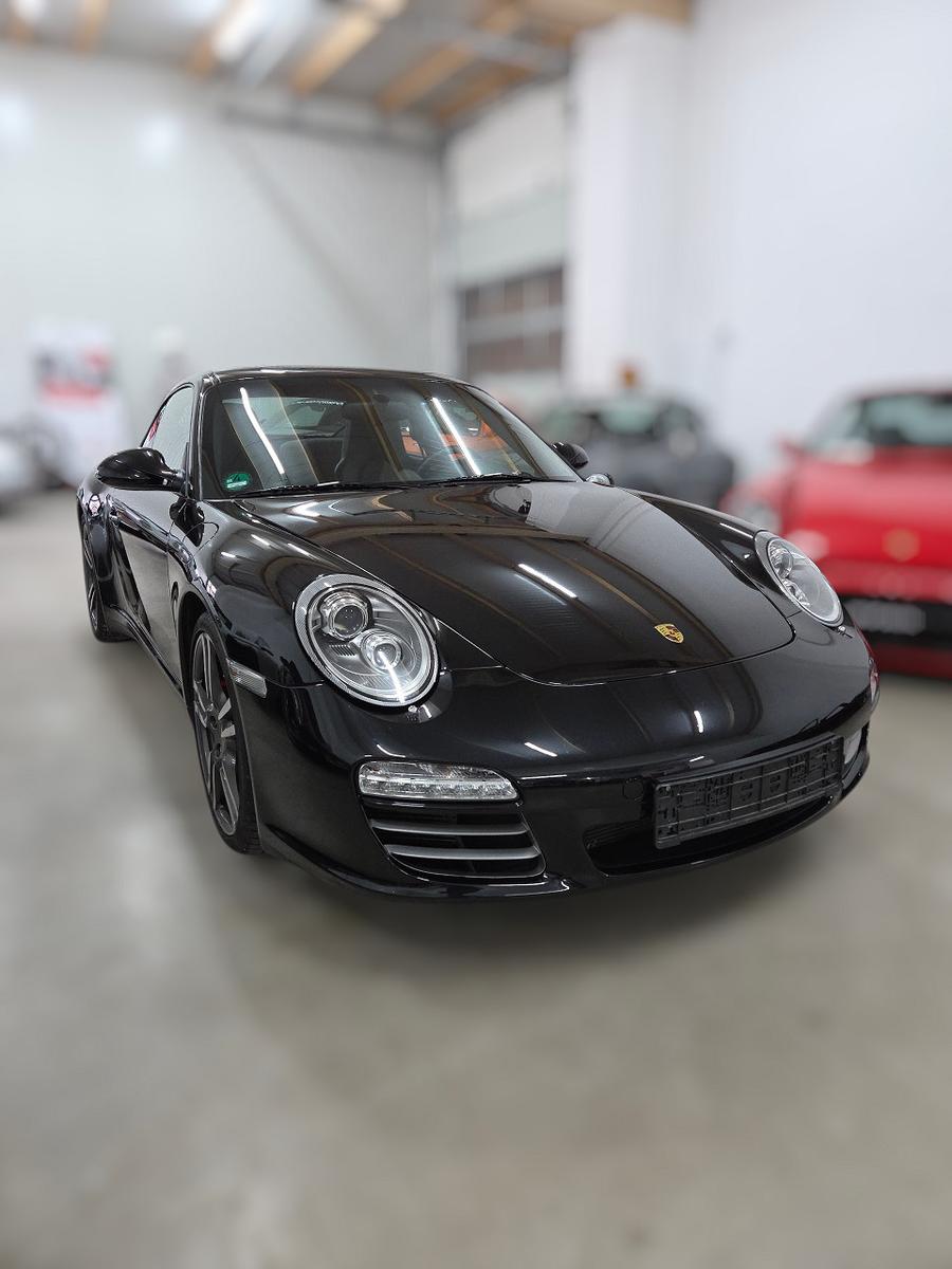 Porsche 4S Coupe / Sportsitze / Chrono / Sportabgasanlag