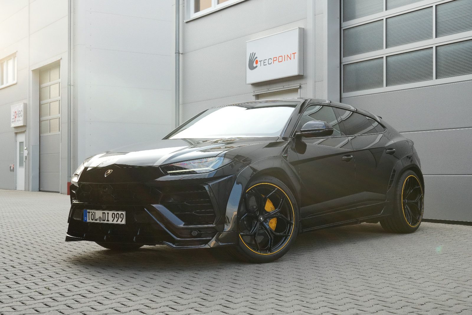 Lamborghini Urus 4.0 V8 NOVITEC Manhart Akrapovic HRE XPEL foto 3