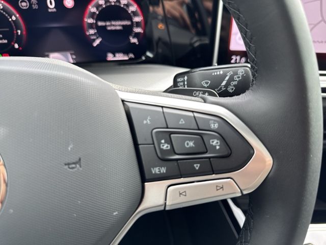 Golf VIII EDITION 50 1.5 eTSI DSG AHK HARMON KAR