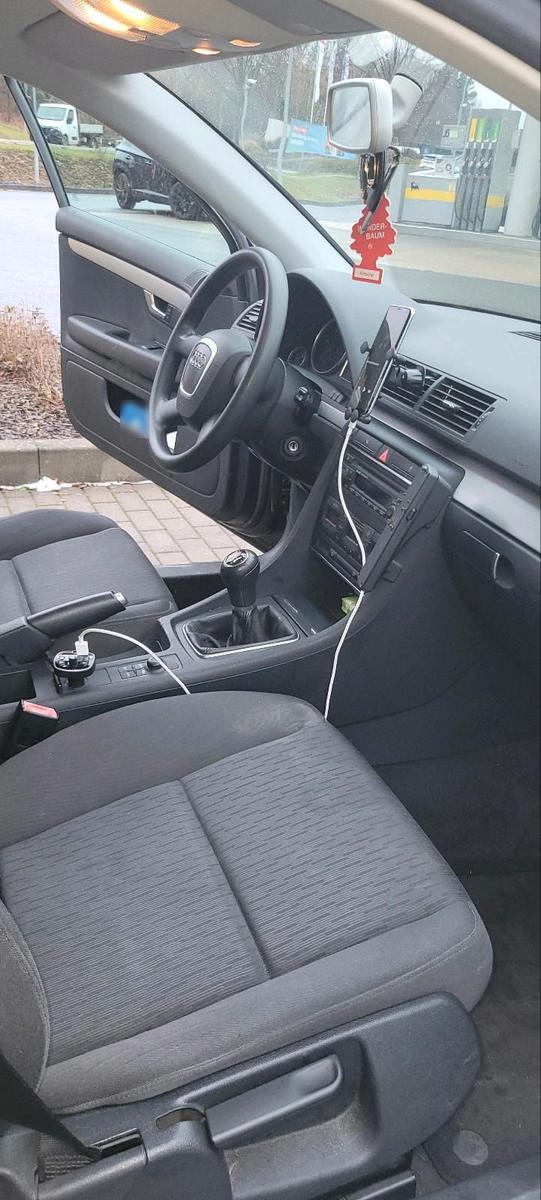 Audi A4 2006 — photo 8