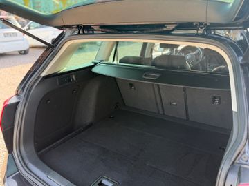 Volkswagen Golf - 5