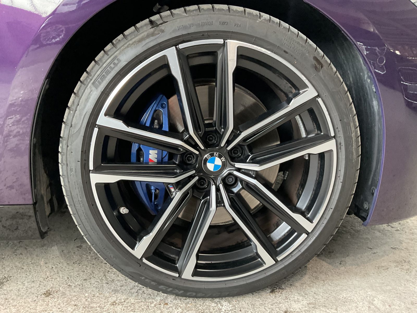 Fahrzeugabbildung BMW 230i M Sportpaket HK HiFi Glasdach ACC Stop&Go