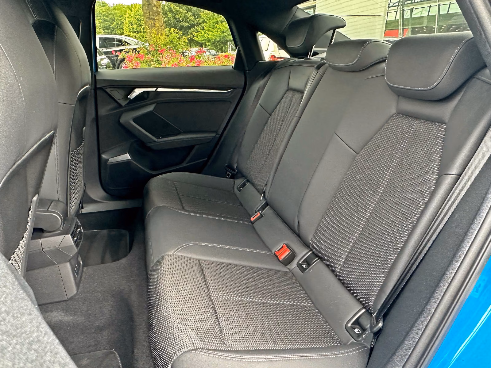 Audi S3 Lim. 2.0TFSI qu BLACK B&O NAV+ ACC PARKEN, миниатюра 23