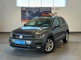 Volkswagen Tiguan Highline 2.0 TDI NAVI+AUTOMATIK+SHZ - VW Tiguan Gebrauchtwagen in Bremen
