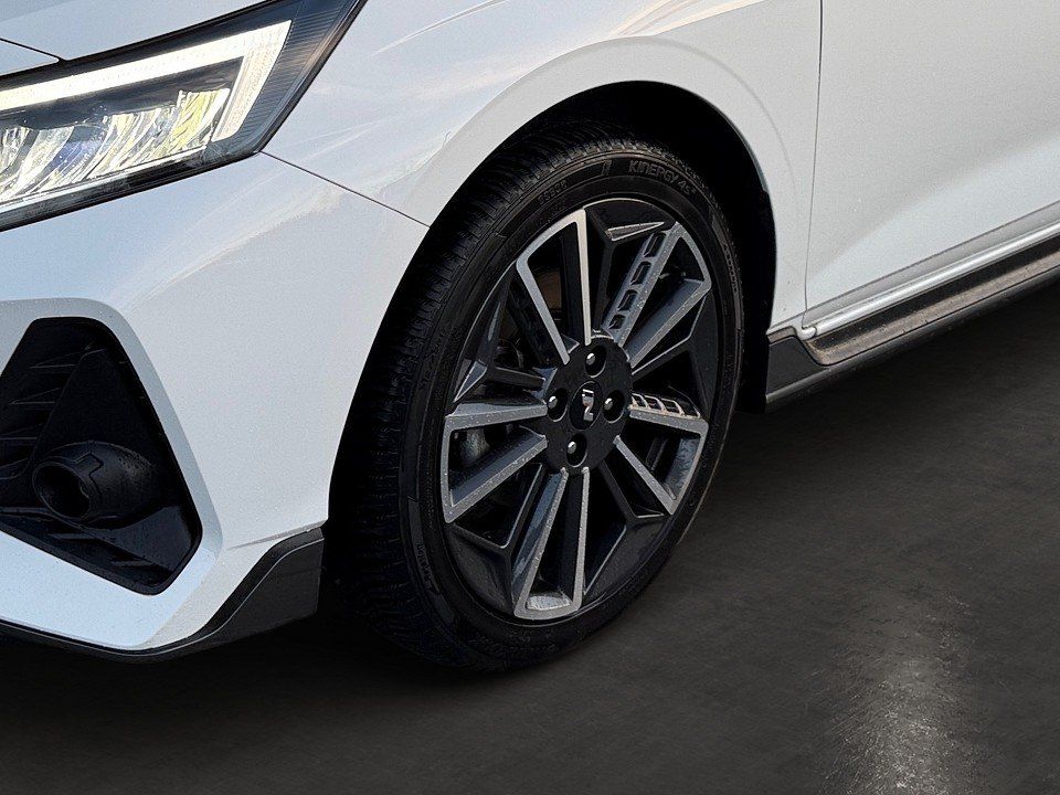 Fahrzeugabbildung Hyundai i20 1.0T 120PS 48V N Line Assistenzpaket