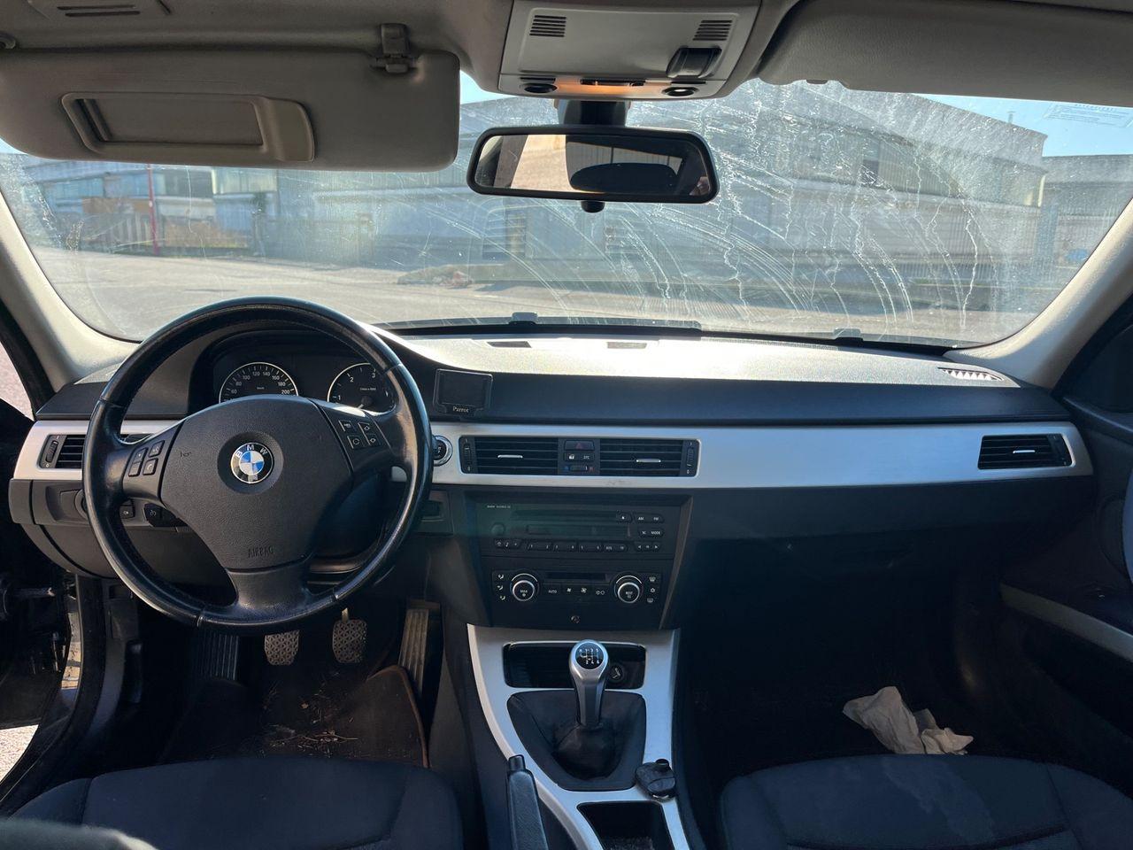 BMW 320 2006 — photo 15